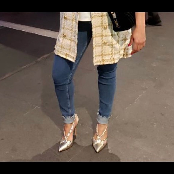 Brushed Gold Metallic Valentino Rock Stud Pumps - Picture 9 of 9